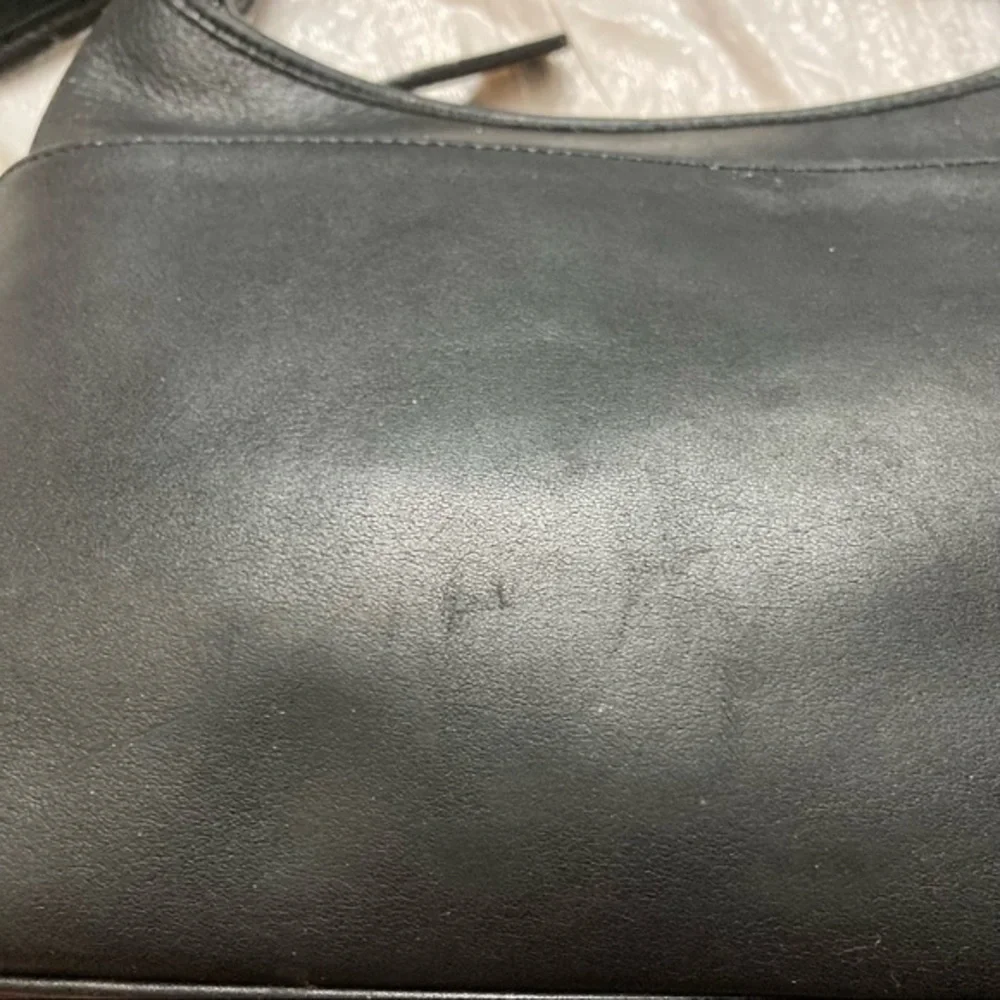 Coach vintage reissue Legacy Pocket Hobo, Black Leather, Style 9136